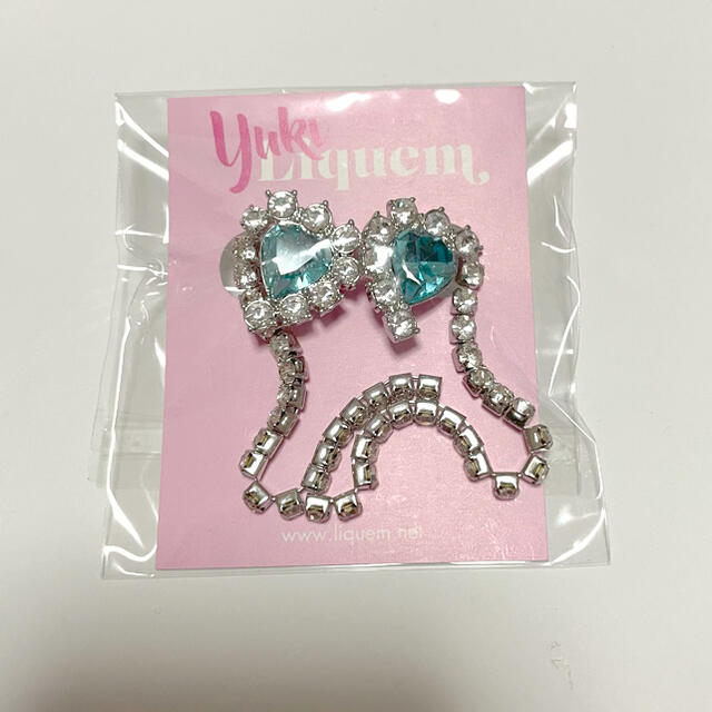 Yuki × liquem コラボ イヤリング ハートテール リキュエム レディースのアクセサリー(イヤリング)の商品写真