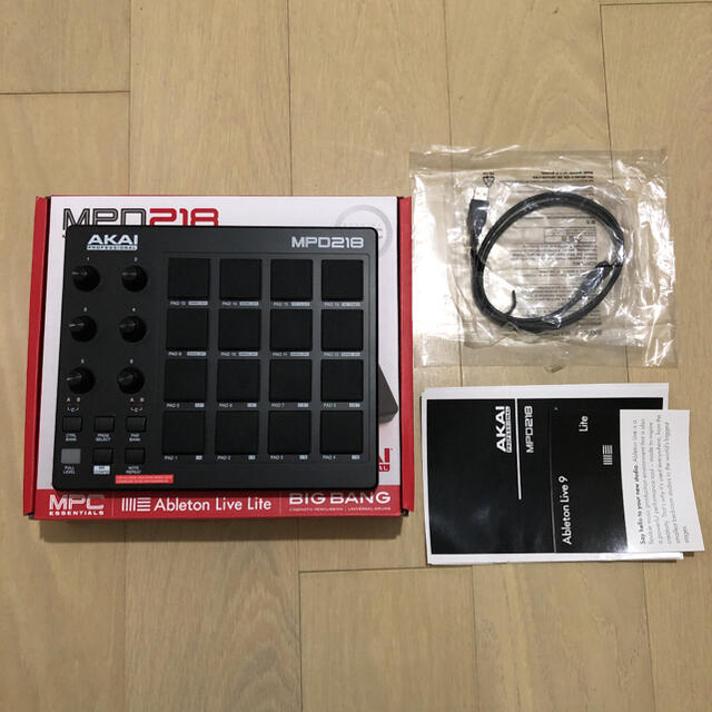 AKAI MPD218 楽器のDTM/DAW(MIDIコントローラー)の商品写真