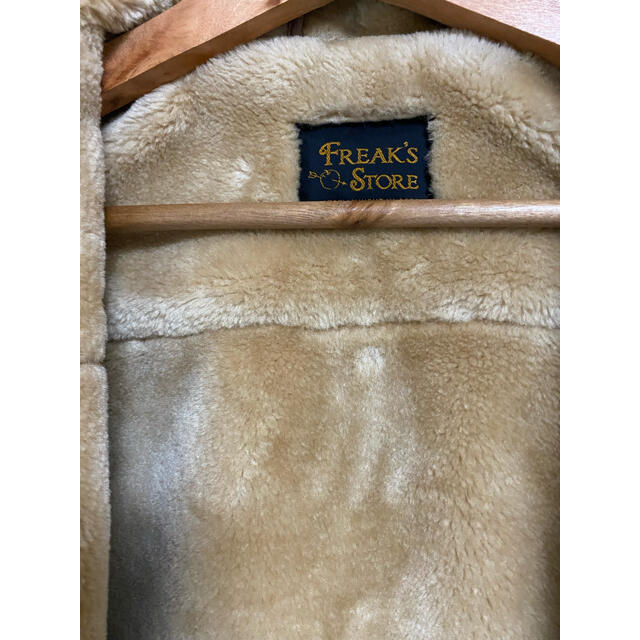 FREAK'S STORE(フリークスストア)の期間限定値下げ中❣️美品‼︎ フリークスストア　ボア　ダッフルコート　ベージュ レディースのジャケット/アウター(ダッフルコート)の商品写真