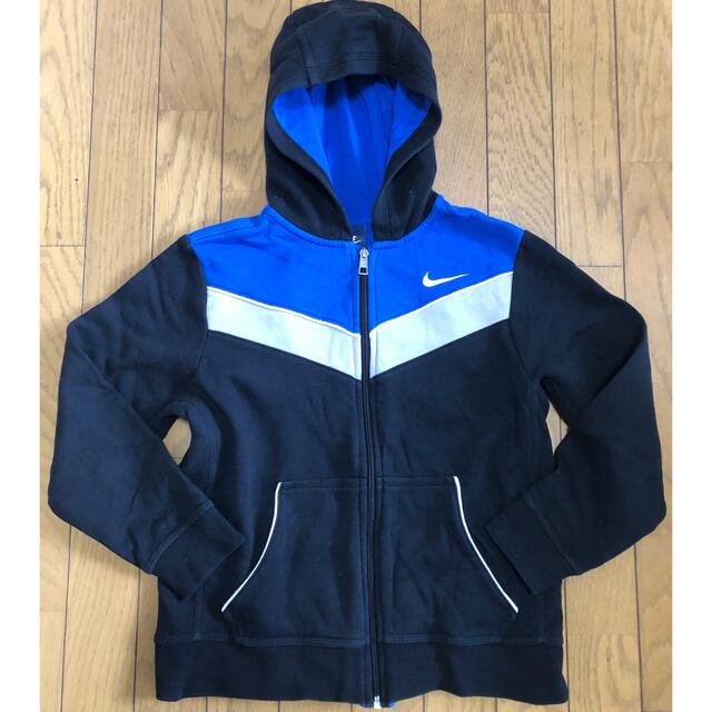 NIKE(ナイキ)のNIKE ナイキ パーカー 150 キッズ/ベビー/マタニティのキッズ服男の子用(90cm~)(ジャケット/上着)の商品写真