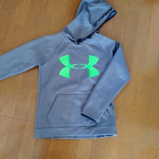 アンダーアーマー(UNDER ARMOUR)のアンダーアーマー パーカー(ジャケット/上着)