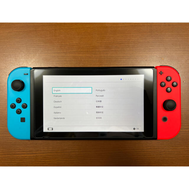 任天堂Switch 本体　品