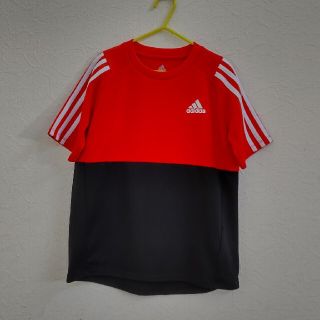 アディダス(adidas)のadidas アディダス 半袖Tシャツ 赤黒 130～140(Tシャツ/カットソー)