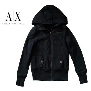 アルマーニエクスチェンジ(ARMANI EXCHANGE)の未使用品　ARMANI EXCHANGE ファー付き　フード付き　黒パーカー(パーカー)