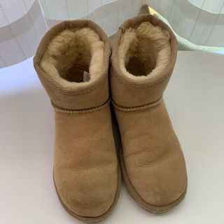 アグ(UGG)のUGG ムートンブーツ　キッズ　21.0 ベージュ(ブーツ)