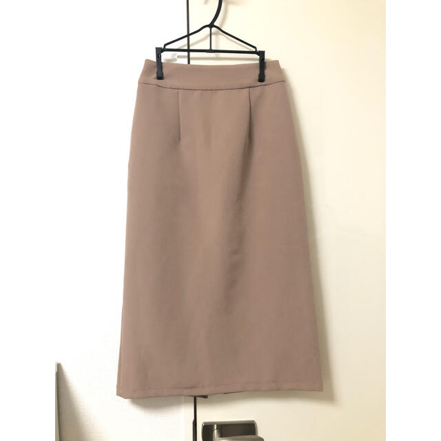 Andemiu(アンデミュウ)のAndemiu 骨格ウェーブ ハイウエストスカート ベージュ レディースのスカート(ひざ丈スカート)の商品写真
