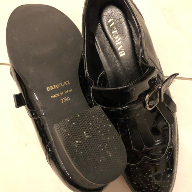 BARCLAY(バークレー)のバークレー　エナメル黒23 レディースの靴/シューズ(ローファー/革靴)の商品写真