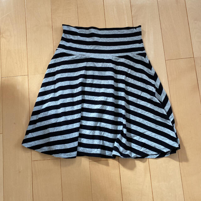 FOREVER 21(フォーエバートゥエンティーワン)のスカート　オーバースカート レディースのスカート(ミニスカート)の商品写真