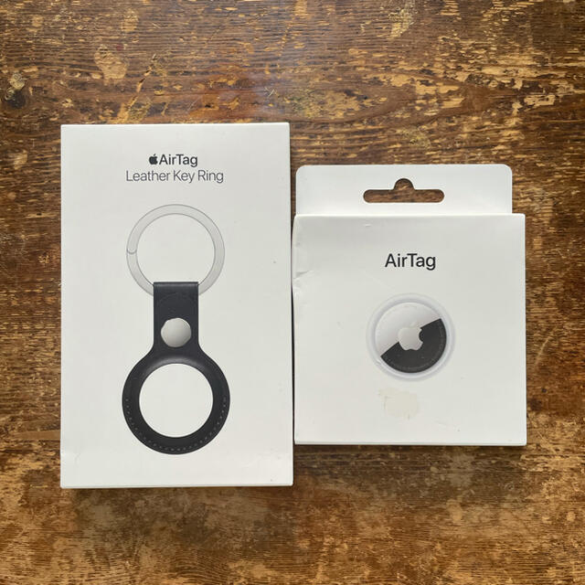 ❀︎Apple AirTag  エアタグ 本体&純正レザーキーリング　未開封品