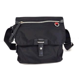 トゥミ(TUMI)のトゥミ ショルダーバッグ - 黒×レッド(ショルダーバッグ)