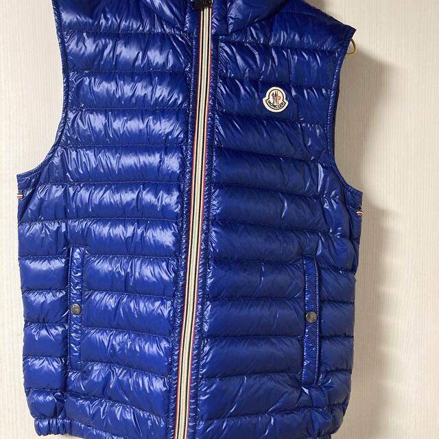 MONCLER(モンクレール)のモンクレール　ダウンベスト メンズのジャケット/アウター(ダウンベスト)の商品写真