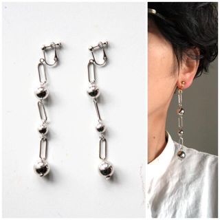 No.86 ペイジズのメタリックピアス/イヤリング(ピアス)