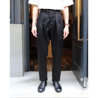 ワンエルディーケーセレクト(1LDK SELECT)のNEAT ニートTURPAN SATIN TAPERED 20AW 46(スラックス)