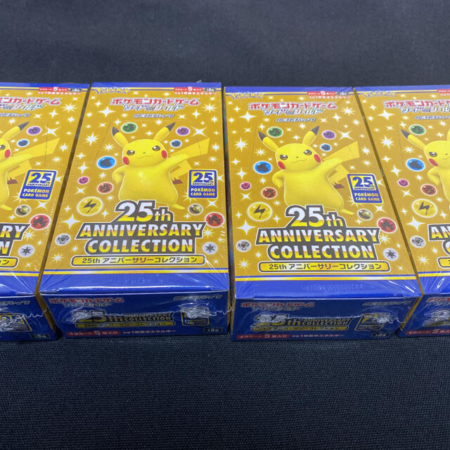 ポケモン(ポケモン)の25th ANNIVERSARY COLLECTION 4BOX シュリンク付き エンタメ/ホビーのトレーディングカード(Box/デッキ/パック)の商品写真