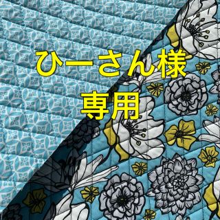 ヴェラブラッドリー(Vera Bradley)の36 ベラブラッドリー　花柄　水色　中綿入りキルト生地(生地/糸)