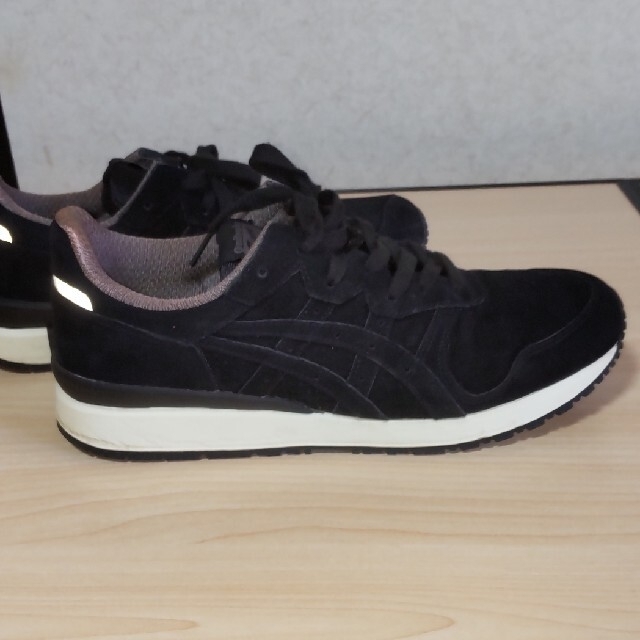 Onitsuka Tiger(オニツカタイガー)のオニツカタイガー　タイガーアリー　28.5 メンズの靴/シューズ(スニーカー)の商品写真