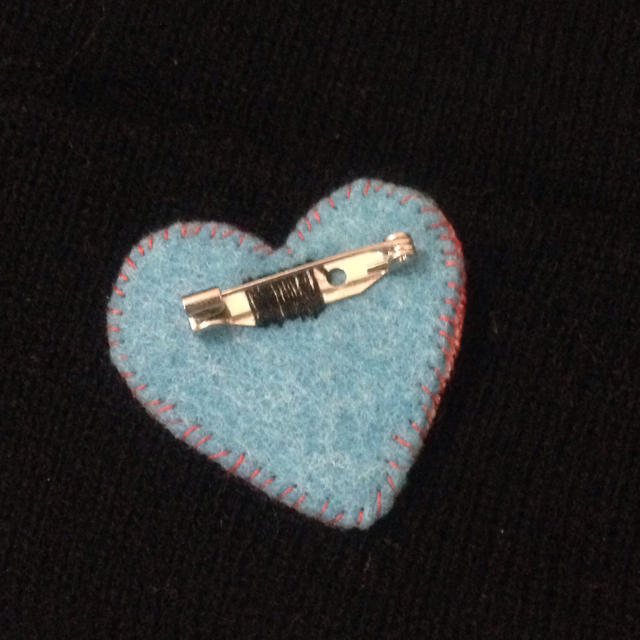 COMME des GARCONS - ハートブローチ付きニット帽の通販 by used