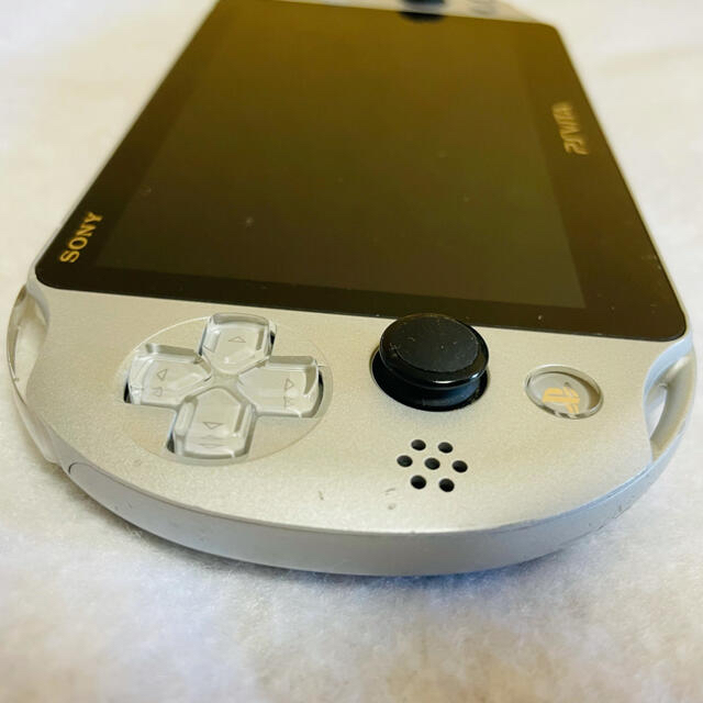 PSVita PCH-2000 ZA25 SONY シルバー本体 画面傷無し 2