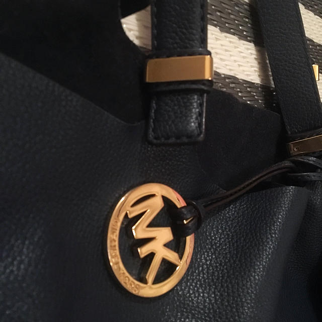 Michael Kors(マイケルコース)のあかねさま用、今日のみ値下げ❣️マイケルコース☆リバーシブルバッグ レディースのバッグ(トートバッグ)の商品写真