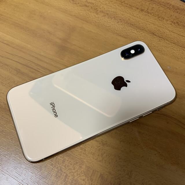 Apple(アップル)の(ジャンク)docomo版 iPhone XS 256GB ゴールド スマホ/家電/カメラのスマートフォン/携帯電話(スマートフォン本体)の商品写真