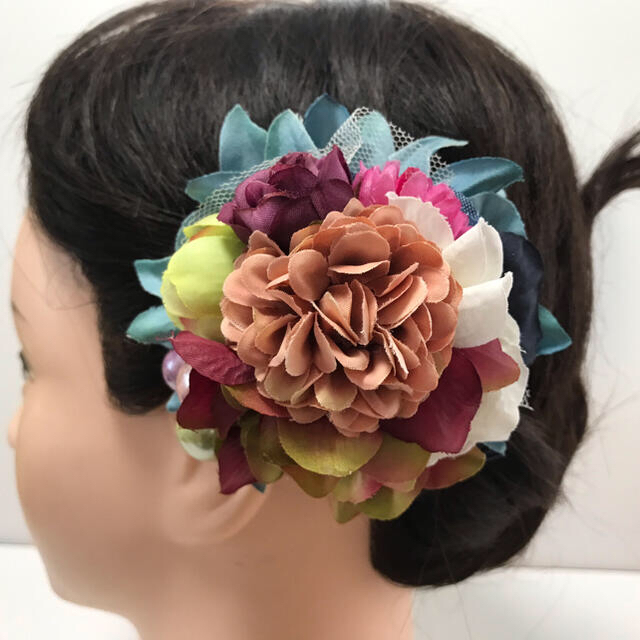 アーティフィシャルフラワー・造花のコサージュ・ヘアアクセサリー　ハンドメイド♡  ハンドメイドのアクセサリー(コサージュ/ブローチ)の商品写真