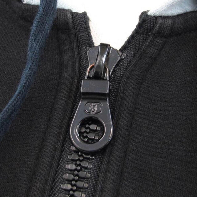 CHANEL - CHANEL シャネル ココマークポケット パーカー レア CHANEL - CHANEL シャネル ココマークポケット パーカー レア