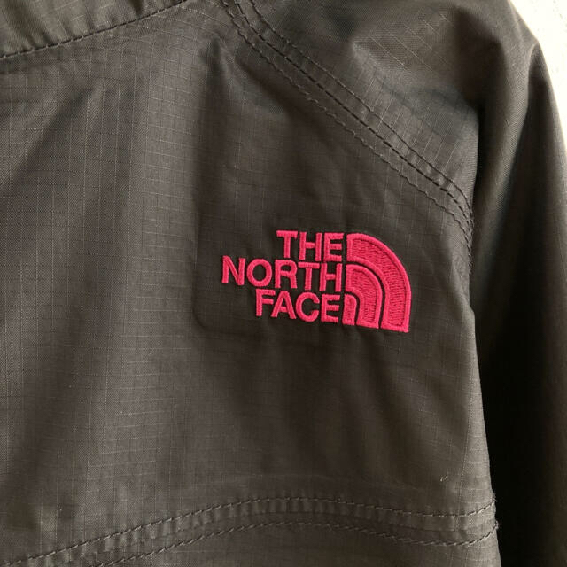 THE NORTH FACE(ザノースフェイス)のUS規格☆ ノースフェイス ナイロンジャケット ハイベント ブラック ピンク M レディースのジャケット/アウター(ナイロンジャケット)の商品写真