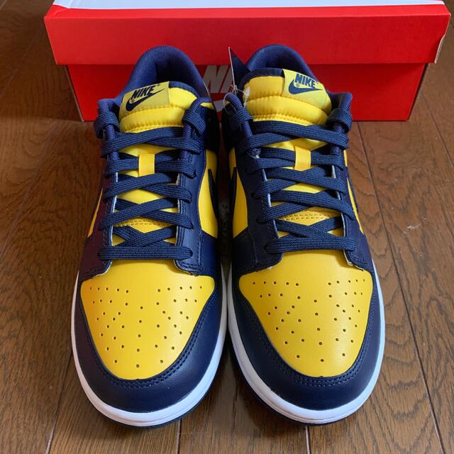 NIKE(ナイキ)のNIKE DUNK LOW MICHIGAN 26.5cm メンズの靴/シューズ(スニーカー)の商品写真