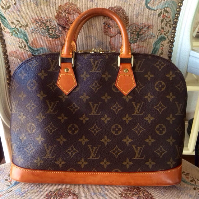 LOUIS VUITTON - ルイ・ヴィトンモノグラム アルマ
