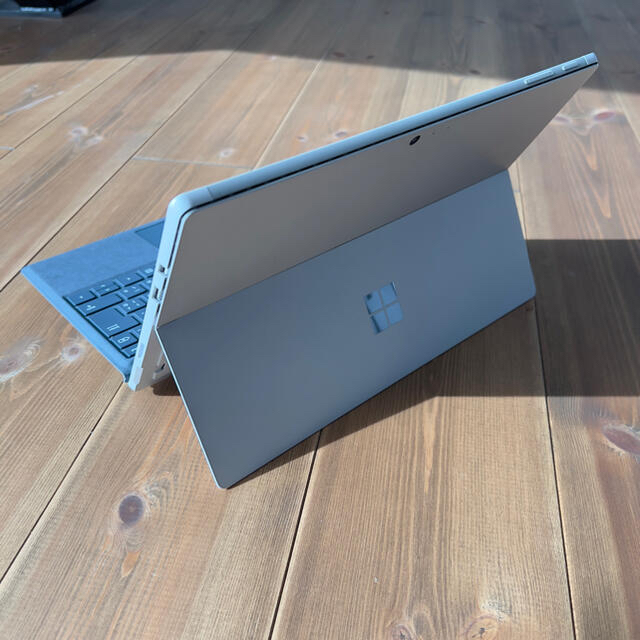 Microsoft(マイクロソフト)のSurface pro 5 スマホ/家電/カメラのPC/タブレット(ノートPC)の商品写真