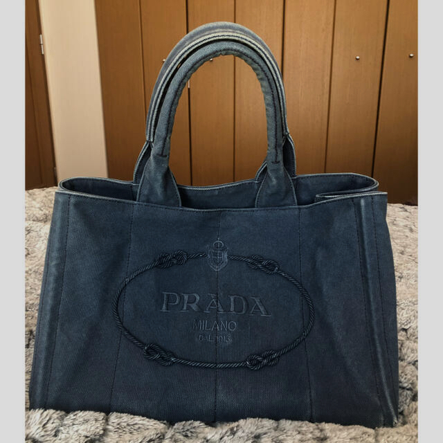 PRADA(プラダ)のひまわり様　専用 レディースのバッグ(トートバッグ)の商品写真