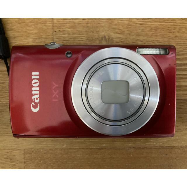 Canon(キヤノン)のixy200 赤 スマホ/家電/カメラのカメラ(コンパクトデジタルカメラ)の商品写真