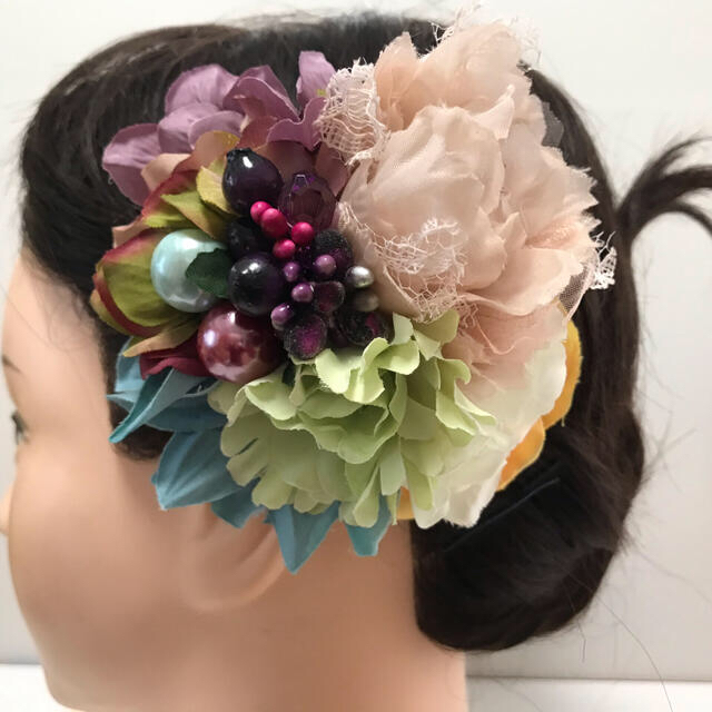 アーティフィシャルフラワー・造花のコサージュ・ヘアアクセサリー　ハンドメイド♡ ハンドメイドのアクセサリー(コサージュ/ブローチ)の商品写真