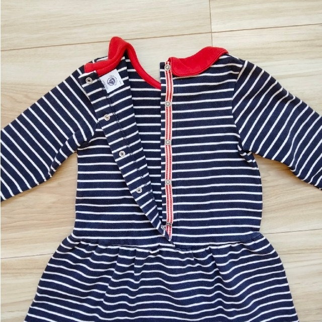 PETIT BATEAU(プチバトー)のプチバトー　ワンピース　18m/81cm キッズ/ベビー/マタニティのベビー服(~85cm)(ワンピース)の商品写真