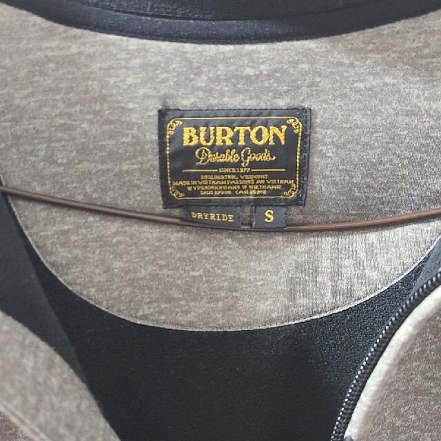 BURTON(バートン)のBURTON 撥水パーカー  スポーツ/アウトドアのスノーボード(ウエア/装備)の商品写真