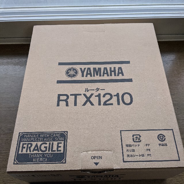 ヤマハ(ヤマハ)の新品！YAMAHAギガアクセスルーターRTX1210 スマホ/家電/カメラのPC/タブレット(PC周辺機器)の商品写真