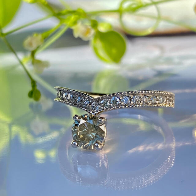 pt900  個性の光る  ダイヤモンド  0.51ct 0.18ct  リング レディースのアクセサリー(リング(指輪))の商品写真