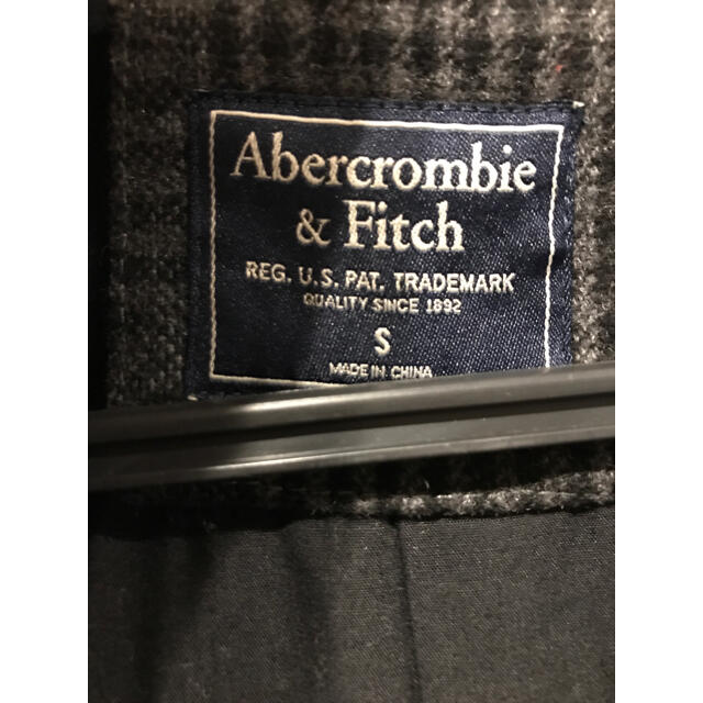 Abercrombie&Fitch(アバクロンビーアンドフィッチ)のSALE! アバクロチェスターコート　チェック　グレー レディースのジャケット/アウター(ロングコート)の商品写真