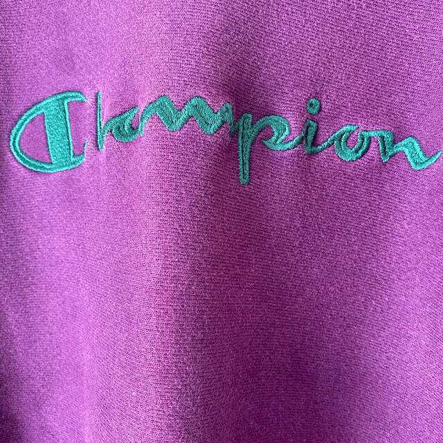 Champion(チャンピオン)のchampion リバースウィーブ　刺繍ロゴ　紫　90S ゆるダボ　スウェット メンズのトップス(スウェット)の商品写真