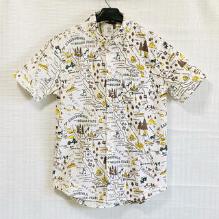 グラニフ(Design Tshirts Store graniph)のグラニフ　半袖シャツ　ボタンダウンカラー　白(シャツ)