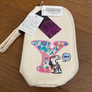 ピーナッツ(PEANUTS)のスヌーピーイニシャル ペットボトルカバー(日用品/生活雑貨)