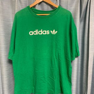 アディダス(adidas)のアディダス　tシャツ　XLサイズ　グリーン　adidas ビッグシルエット(Tシャツ/カットソー(半袖/袖なし))