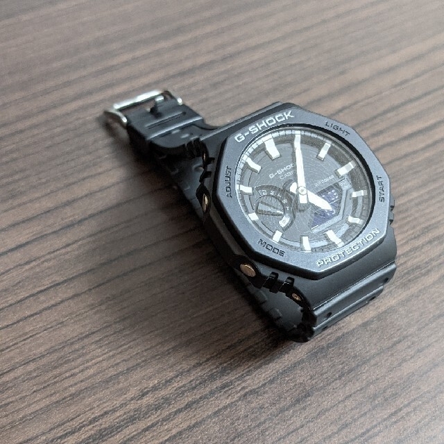 G-SHOCK(ジーショック)の《美品》 G-SHOCK GA-2100-1AER (GA-2100-1AJF) メンズの時計(腕時計(アナログ))の商品写真