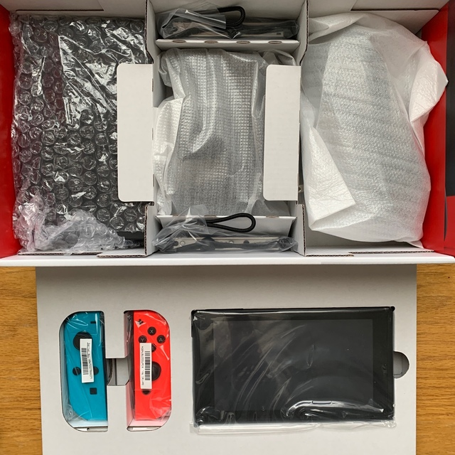 Nintendo Switch JOY-CON(L) ネオンブルー/(R) ネオ