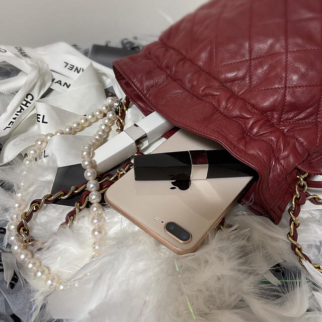 CHANEL(シャネル)の【hayashi様専用】コロンと可愛いカバンで可愛すぎ(๑˃̵ᴗ˂̵) レディースのバッグ(ショルダーバッグ)の商品写真