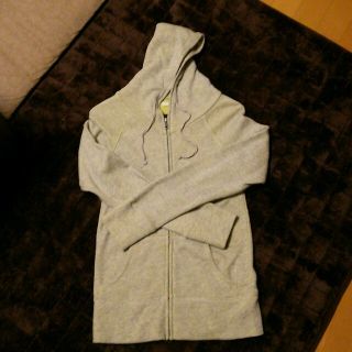 マウジー(moussy)のmoussy パウダーパーカー グレー(パーカー)