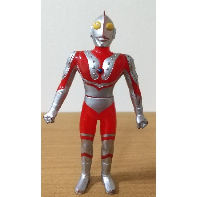 ウルトラマン ソフビ フィギュア 当時物バンダイ1984 ゾフィ | フリマアプリ ラクマ