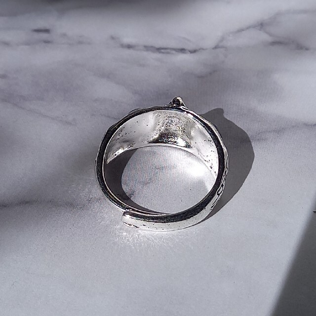 フクロウのリング　パープル レディースのアクセサリー(リング(指輪))の商品写真