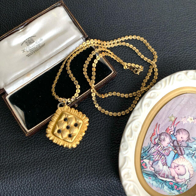 直販価格 KARL LAGERFELD ネックレス ブラックスピネル 男女兼用 498