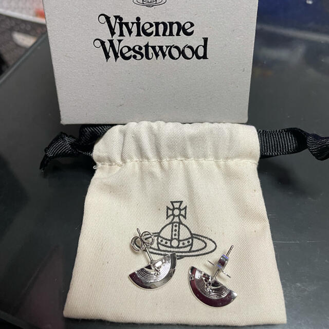 Vivienne Westwood(ヴィヴィアンウエストウッド)のヴィヴィアン ピアス レディースのアクセサリー(ピアス)の商品写真